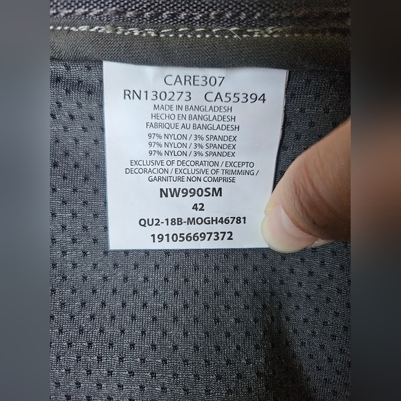 MEN'S WRANGLER OUTDOOR PERFORMANCE UTILITY SHORT IN SMOKE 42 - Picture 3 of 12